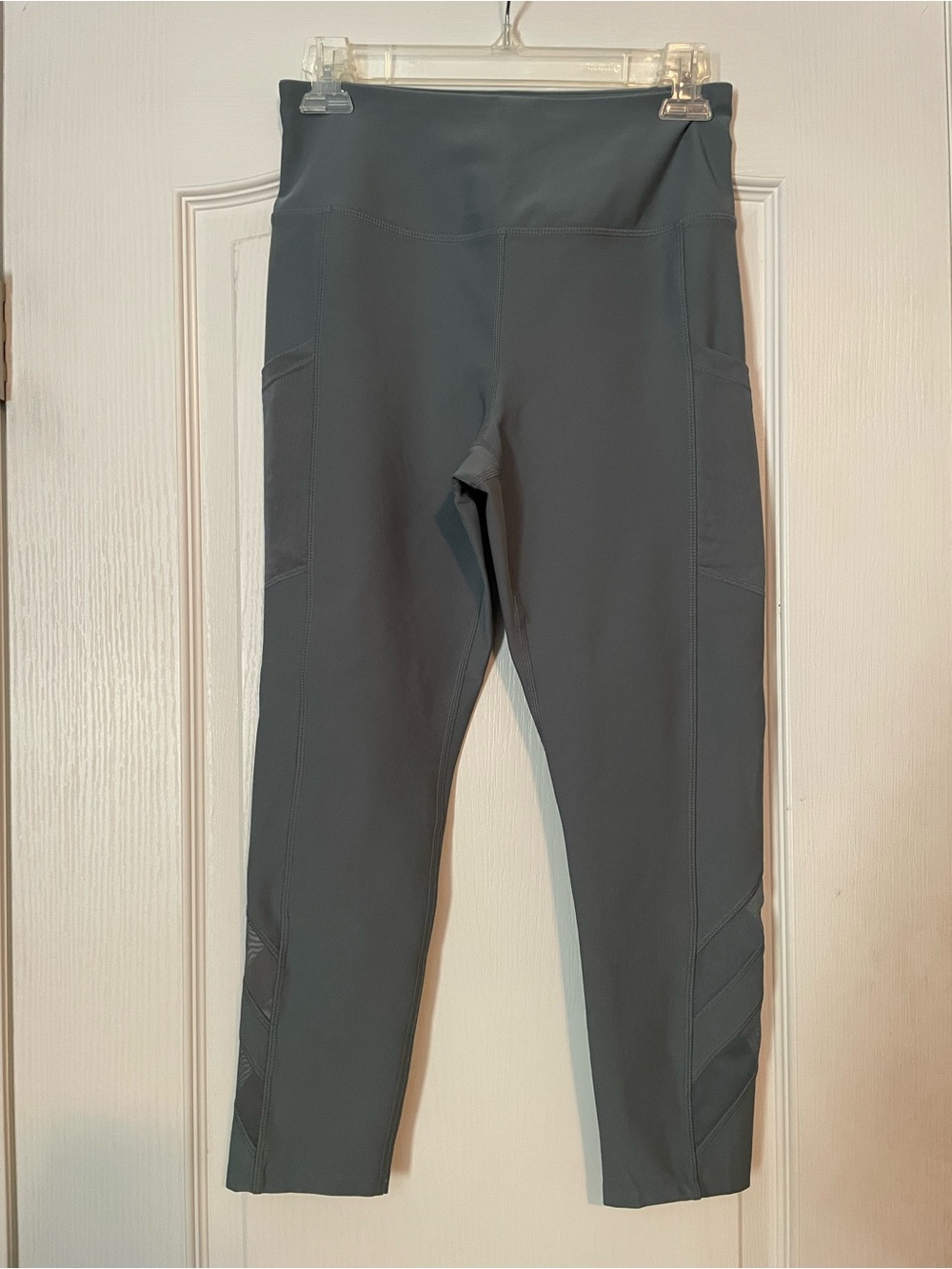 Mondetta High Waisted Active Capri Leggings Size Small (4-6) NWOT